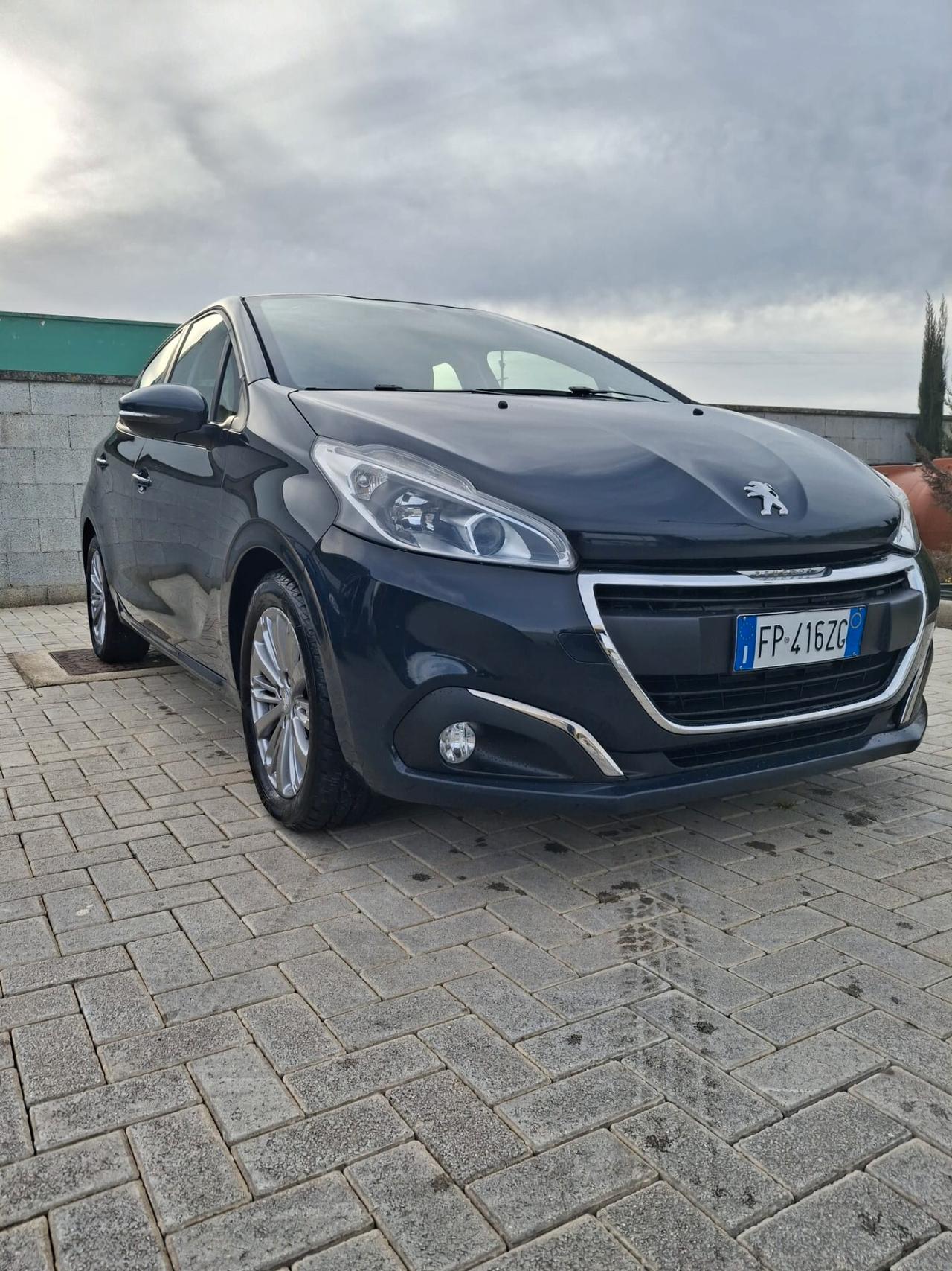 Peugeot 208 GPL Allure Full optional