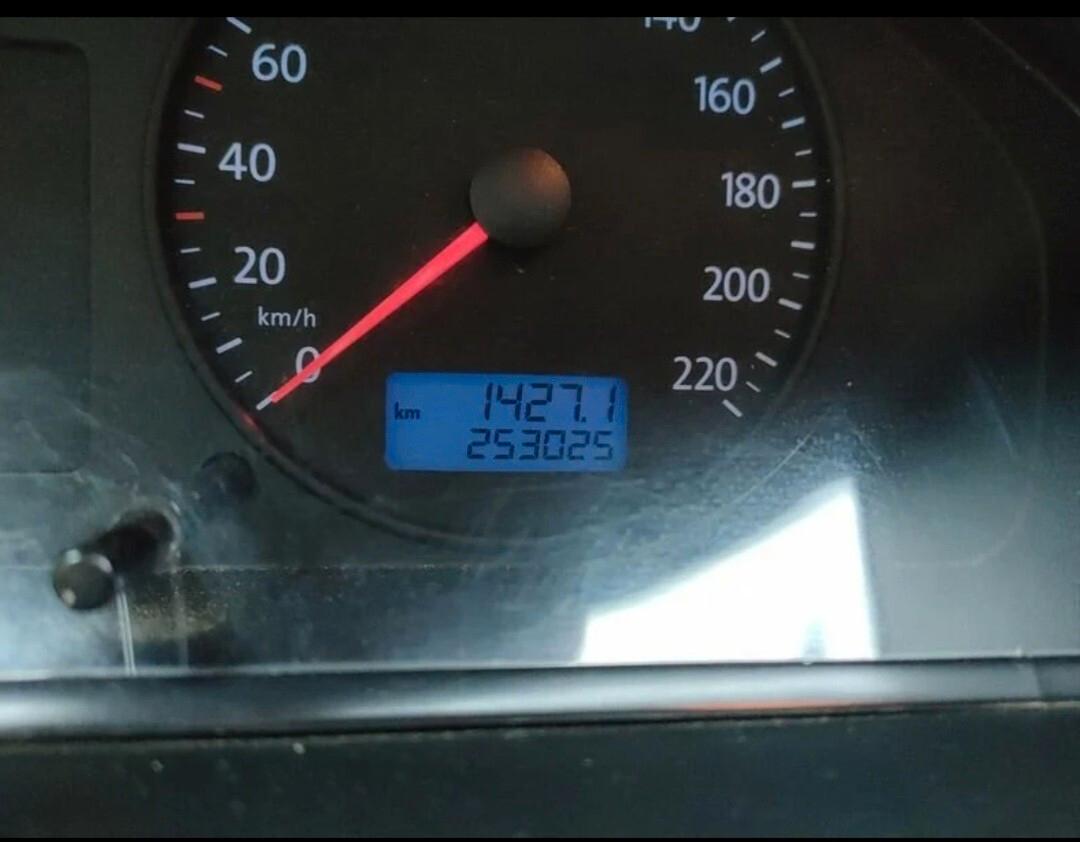 Volkswagen Multivan 2.5 TDI/130CV 4motion Comfortl.