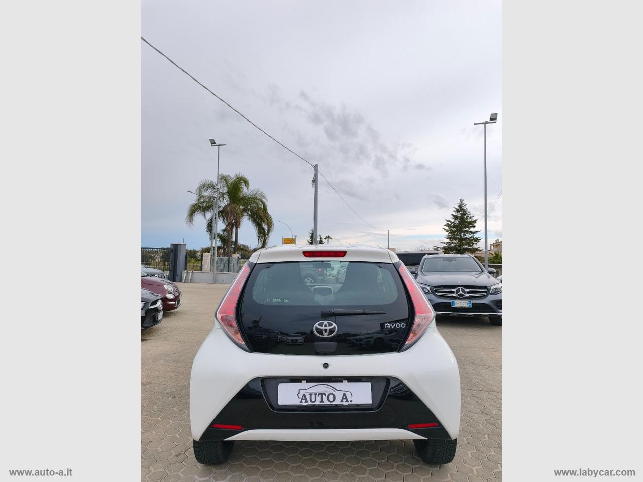 TOYOTA Aygo 1.0 VVT-i 69 CV 5p. x-pure