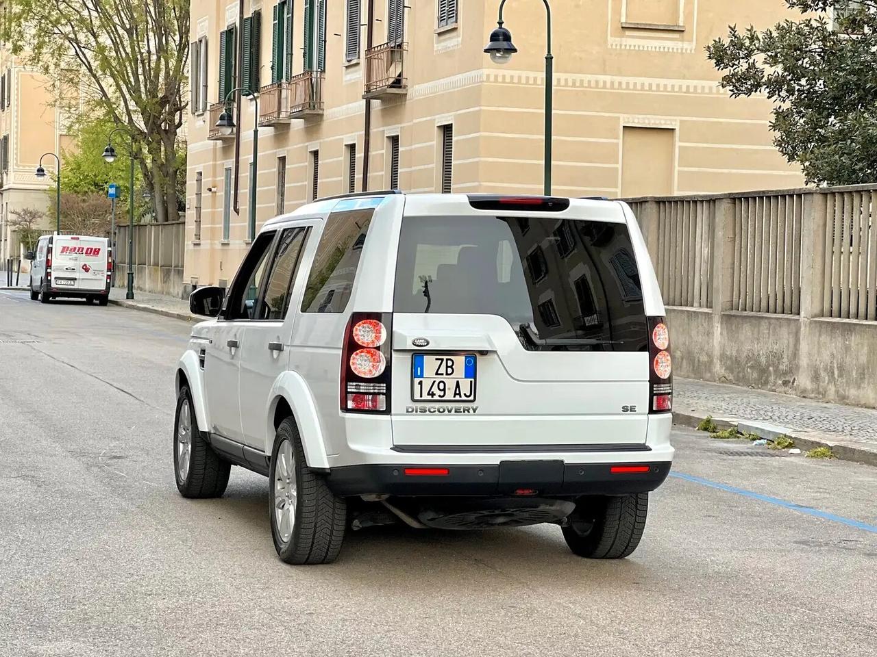 Land Rover Discovery 4 3.0 SDV6 249CV SE