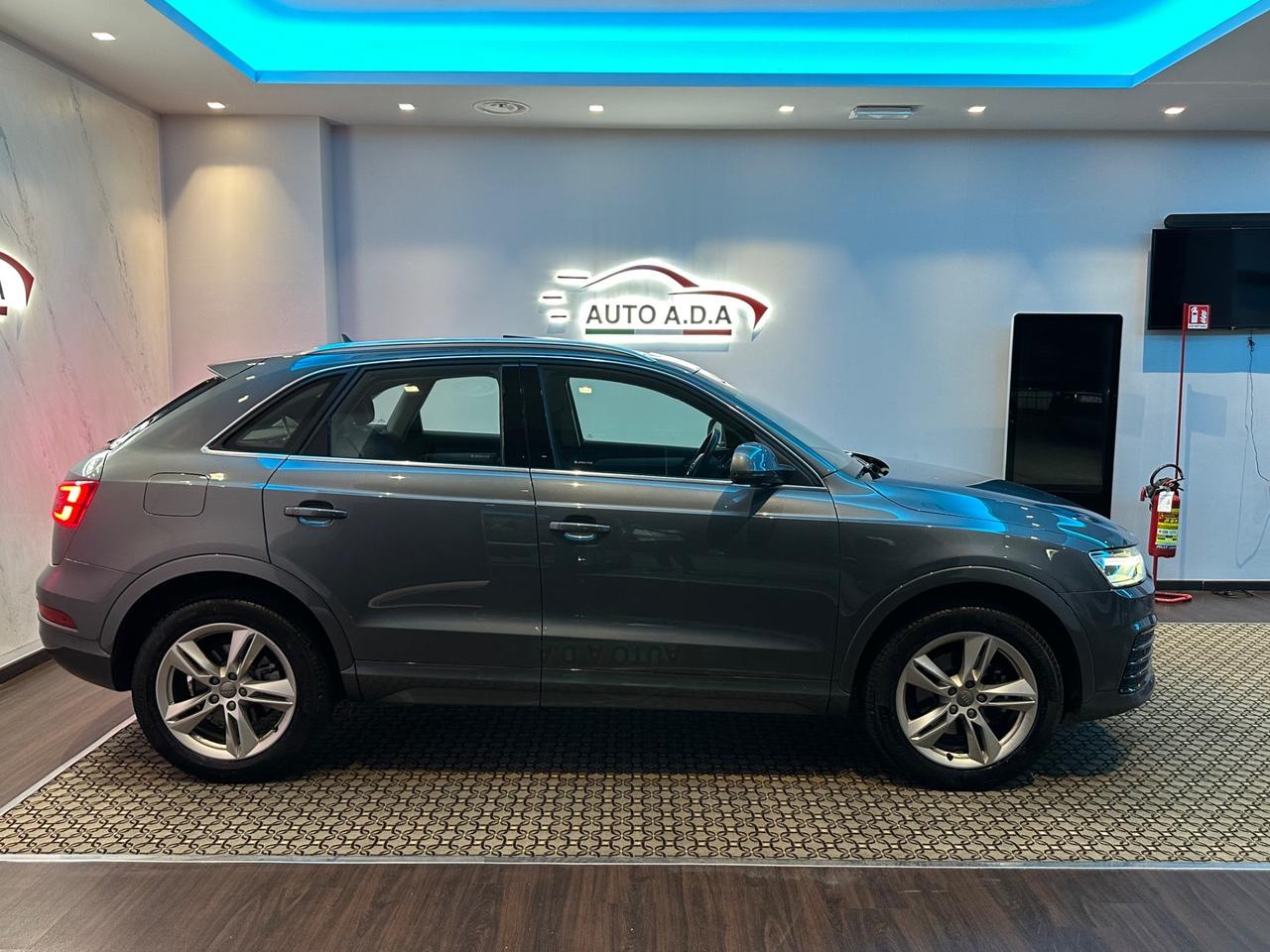 Audi Q3 2.0 TDI 120 CV Business