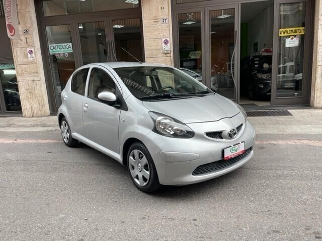 Toyota Aygo 1.0 12V 5 porte