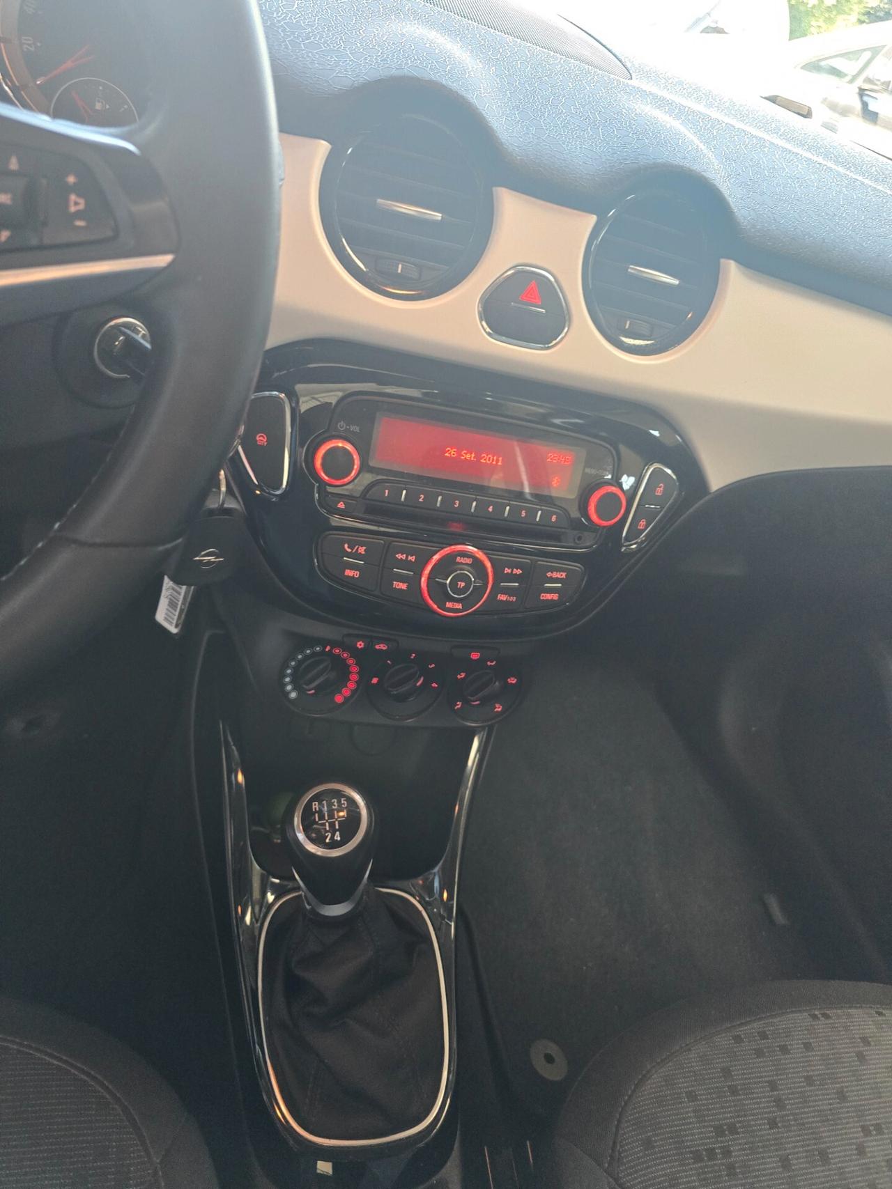 Opel Adam Rocks 1.2 70 CV X Factor