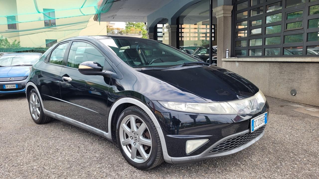 Honda Civic 2.2 i-CTDi 5p. Executive