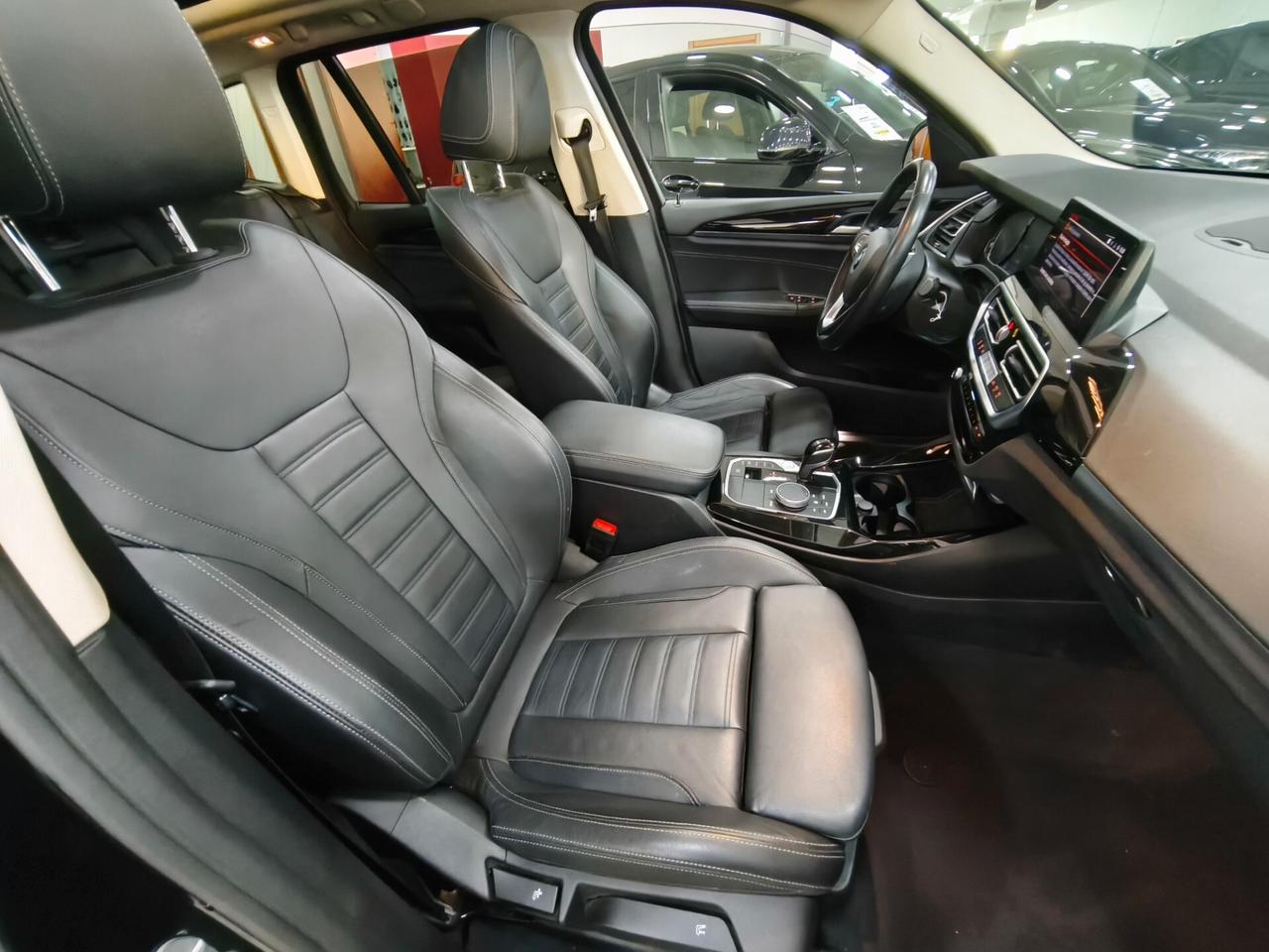 Bmw X3 xDrive20d X line48V (Tetto + Pelle)