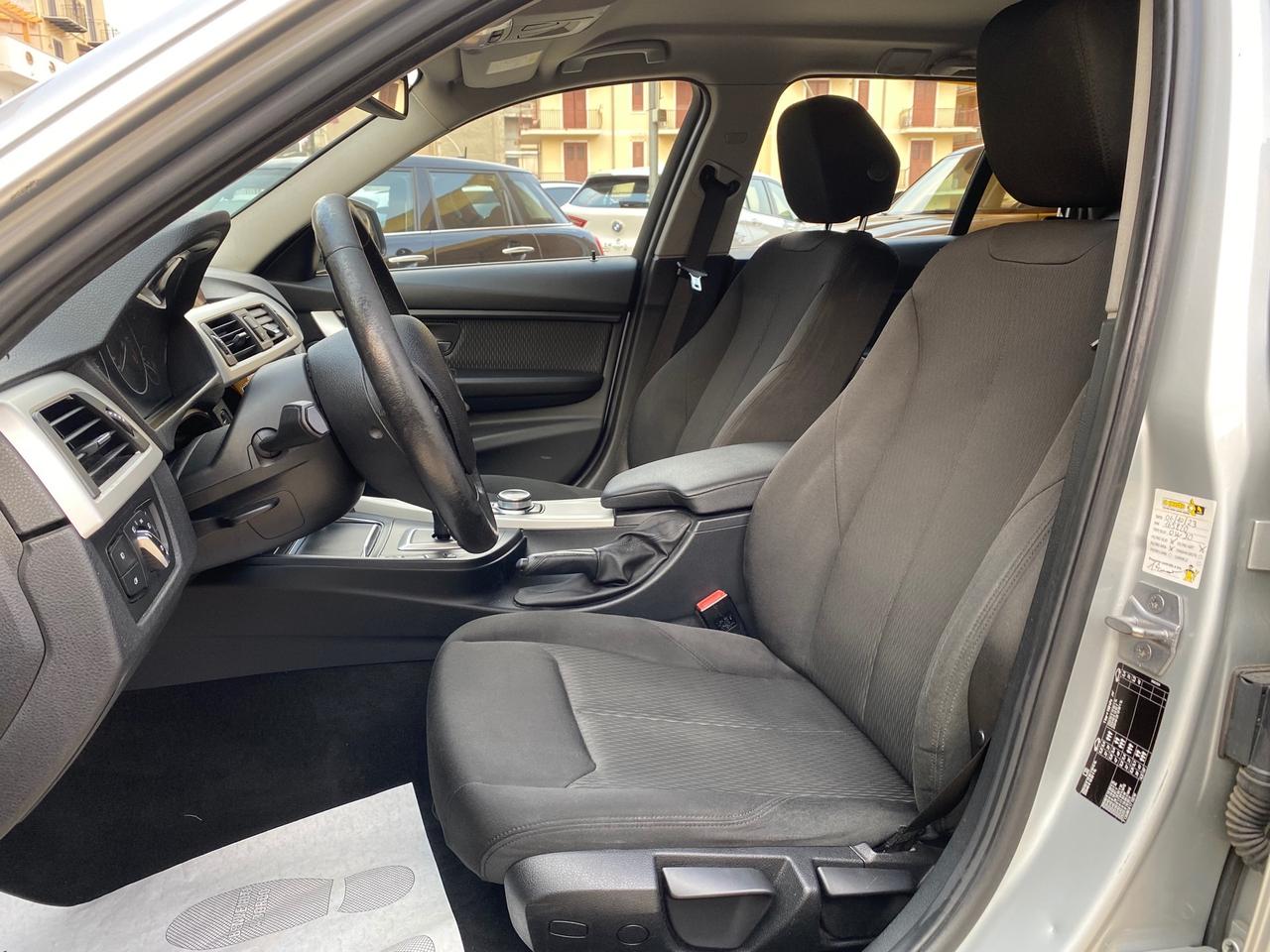 Bmw 318d Touring Automatic - Luxury