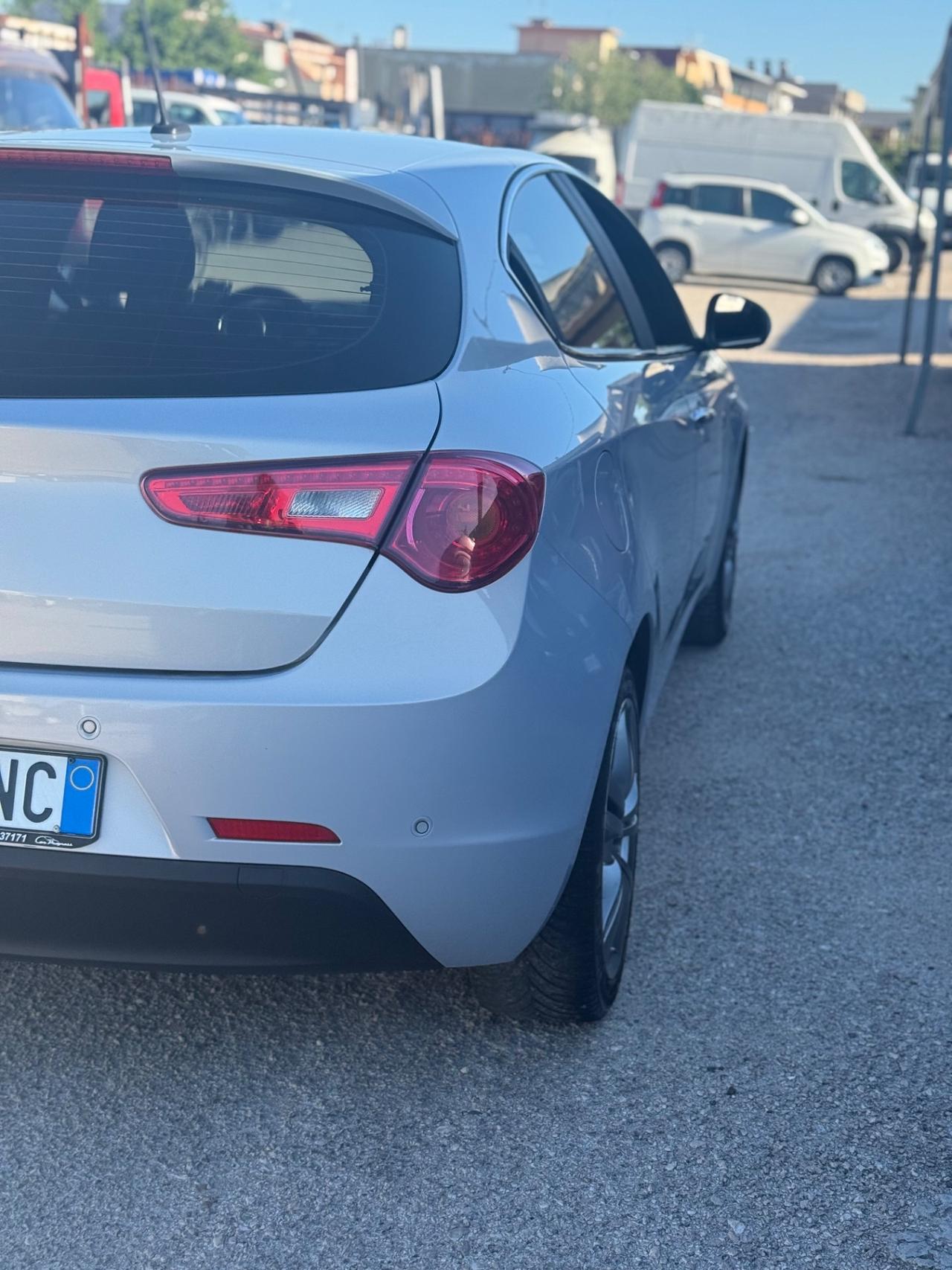 Alfa Romeo Giulietta 1.6 JTDm TCT 120 CV Super