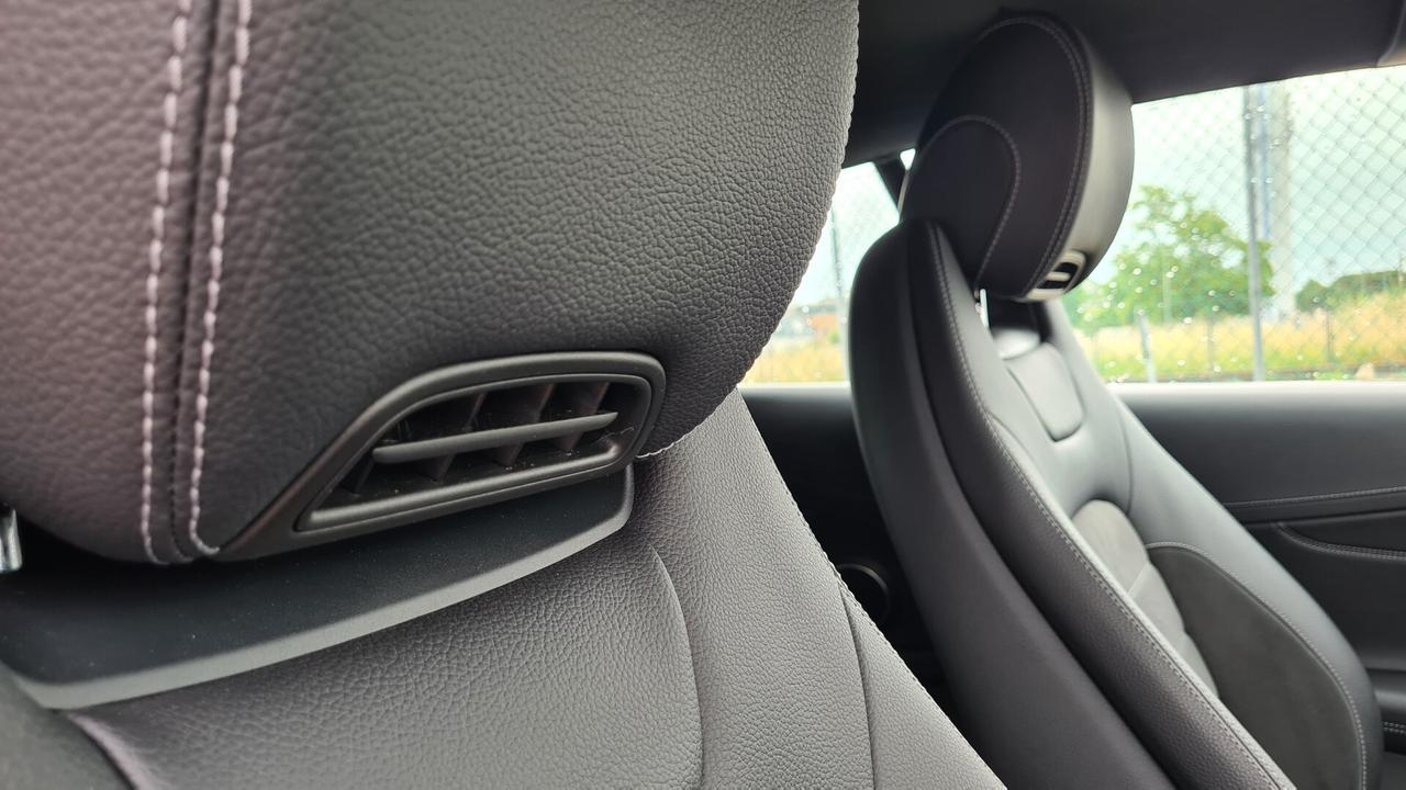 Mercedes-benz C 180 AMG Premium Plus