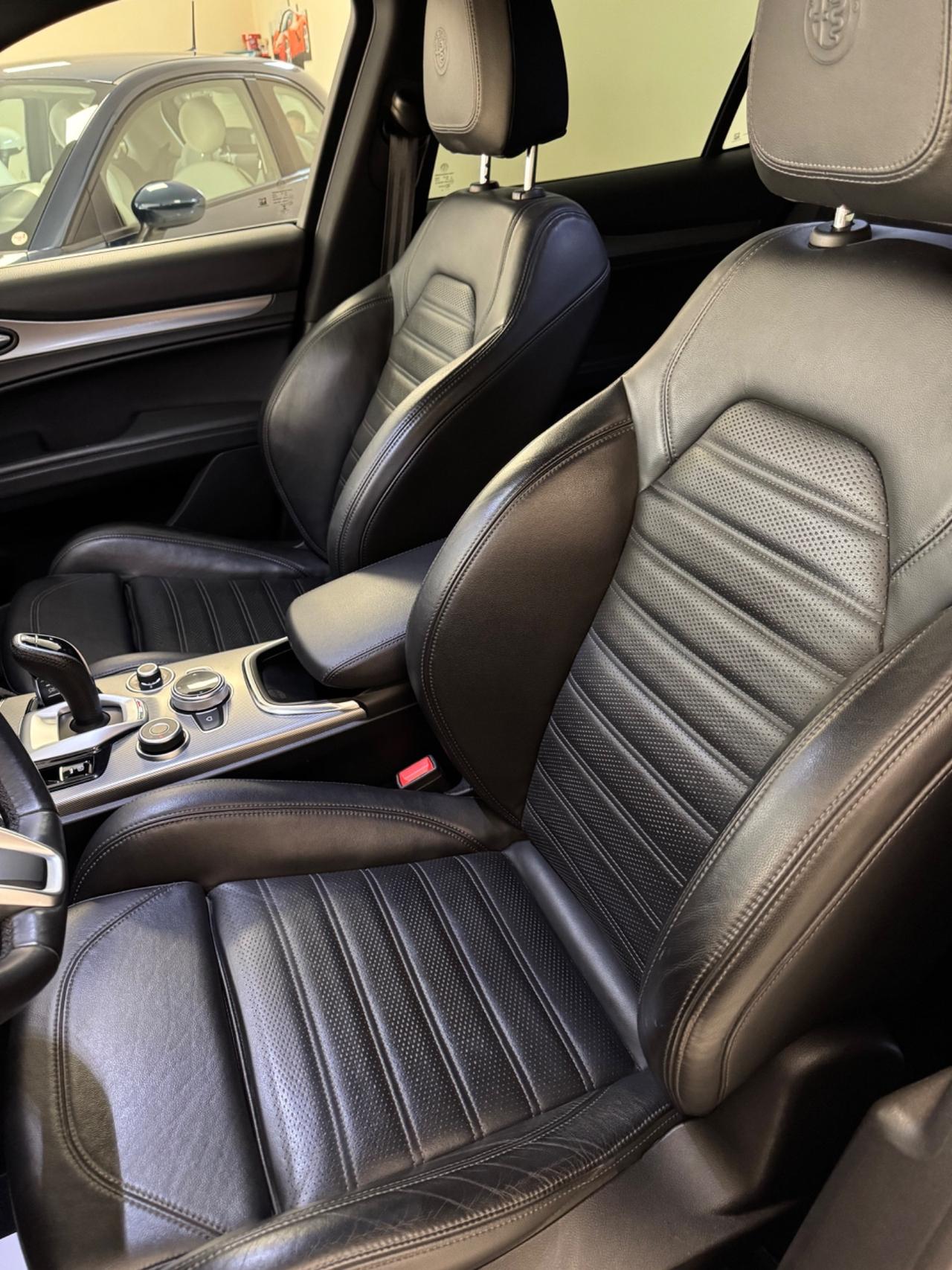 Alfa Romeo Stelvio 2.2 Turbodiesel 210 CV AT8 Q4 Veloce