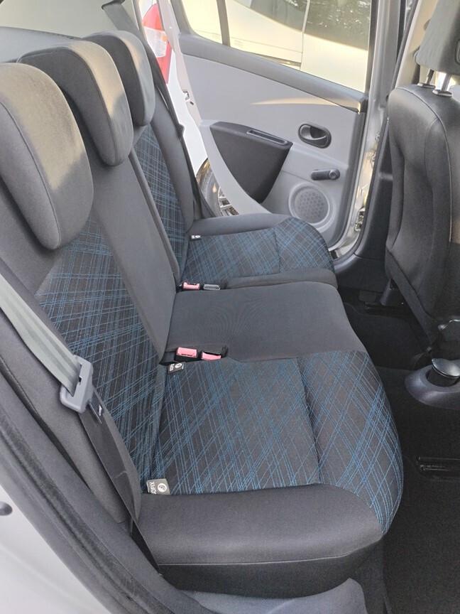 Renault Clio 1.2 16V 5 porte Confort 54000KM DEL 2006 UNIPRO DEL 1941 MANUTENZIONI PRE CONSEGNA