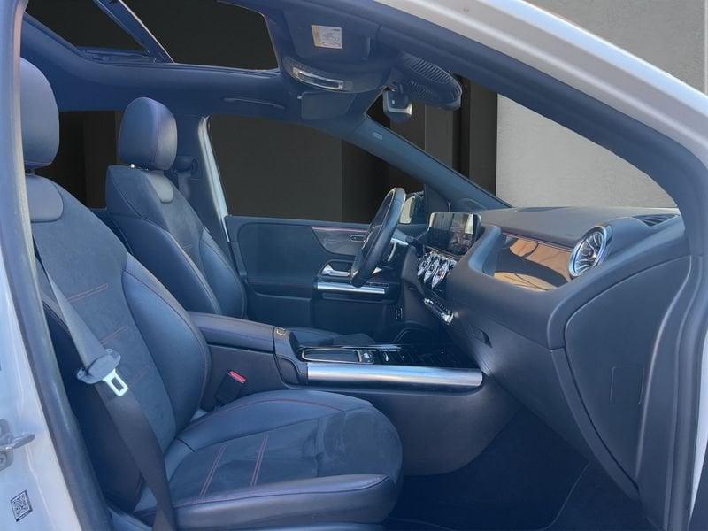 Mercedes-Benz Classe B B 180 AMG Line Premium auto