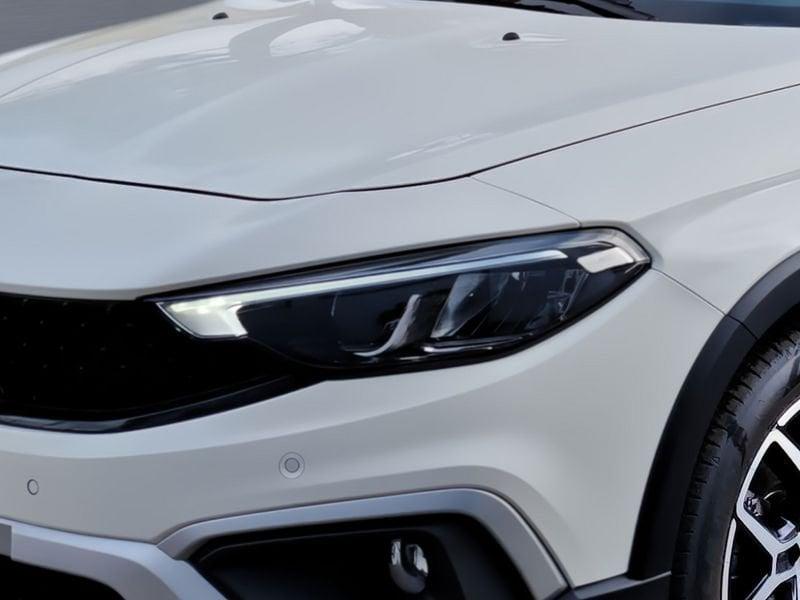 FIAT Tipo Tipo 1.5 Hybrid DCT 5 porte Cross