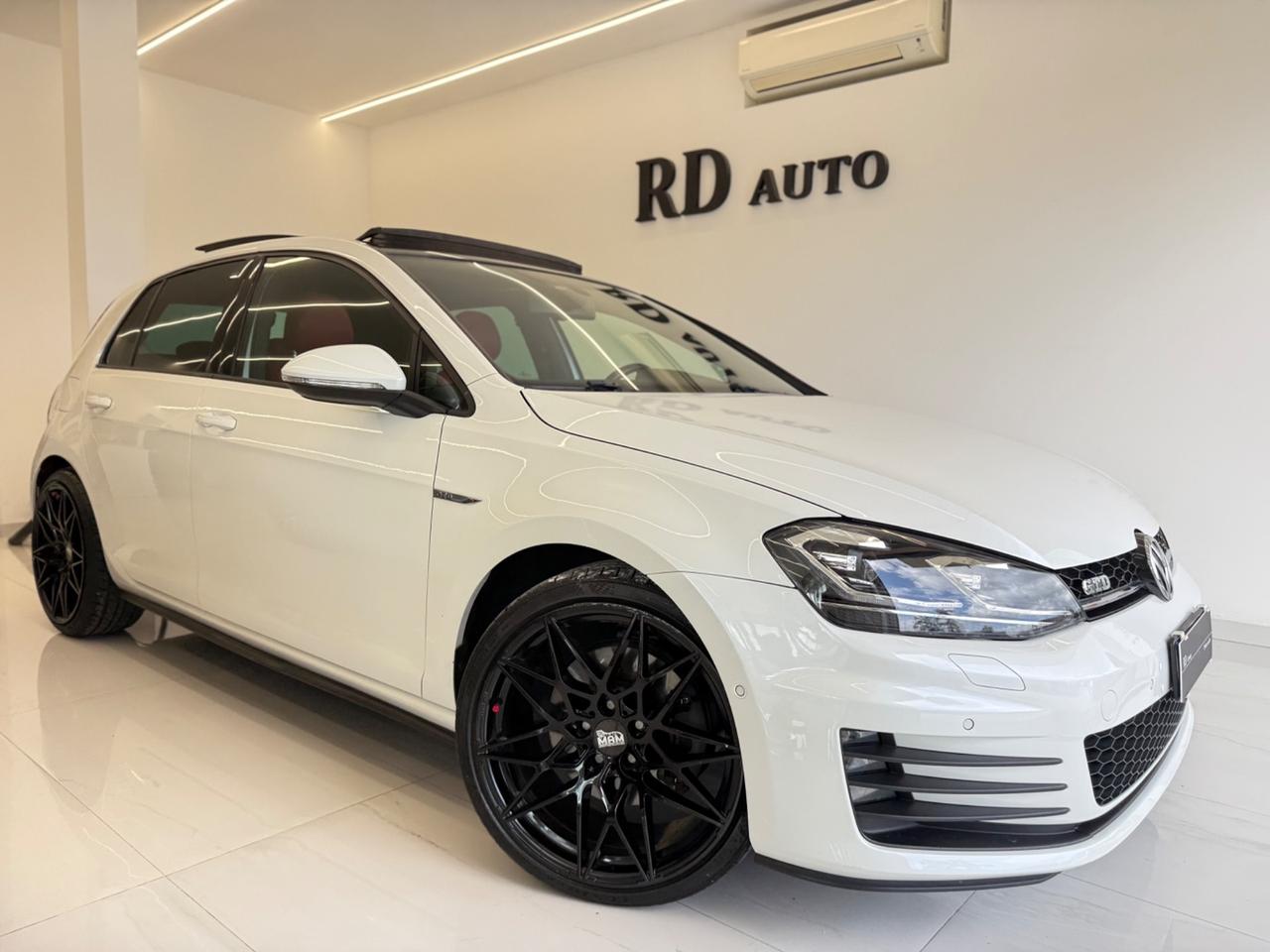 Volkswagen Golf GTD 2.0 TDI 184cv Tetto apribile Parcheggio automatico