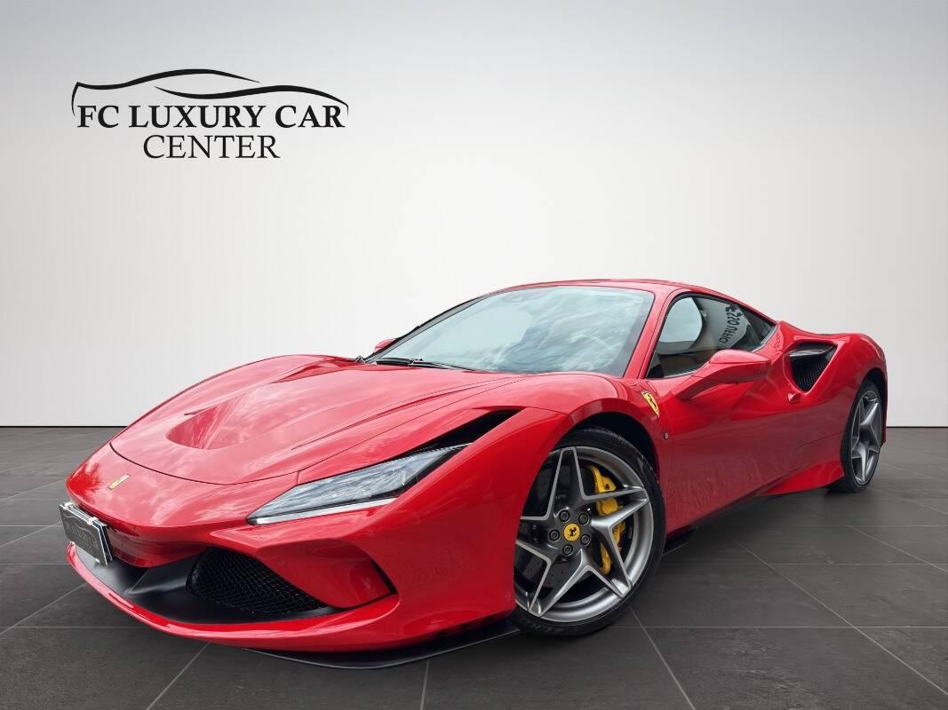 Ferrari F8 3.9 SOLLEVATORE FULL CARBON ITALIANA !