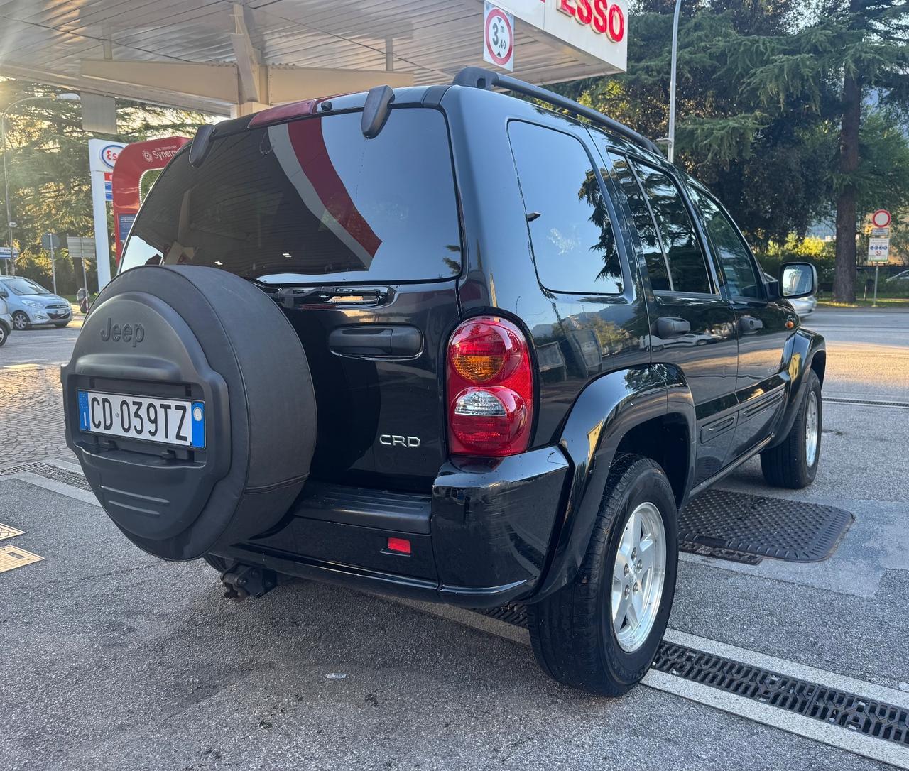 Jeep Cherokee 2.5 CRD Sport 4x4