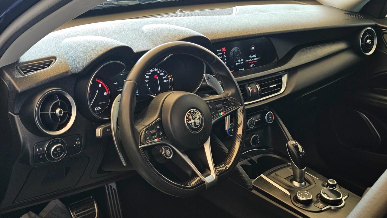 Alfa Romeo Stelvio 2.2 Turbodiesel 210 CV AT8 Q4 Super