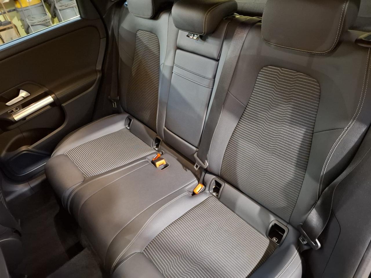 Mercedes-benz B 180 d Automatic Premium full optional