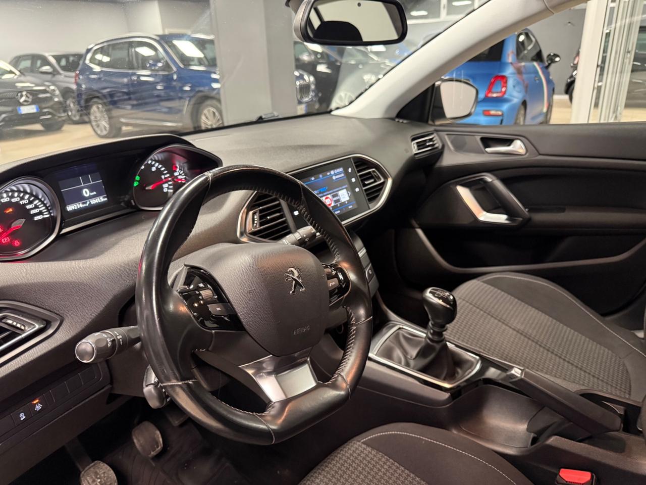 Peugeot 308 BlueHDi 100 S&S Business