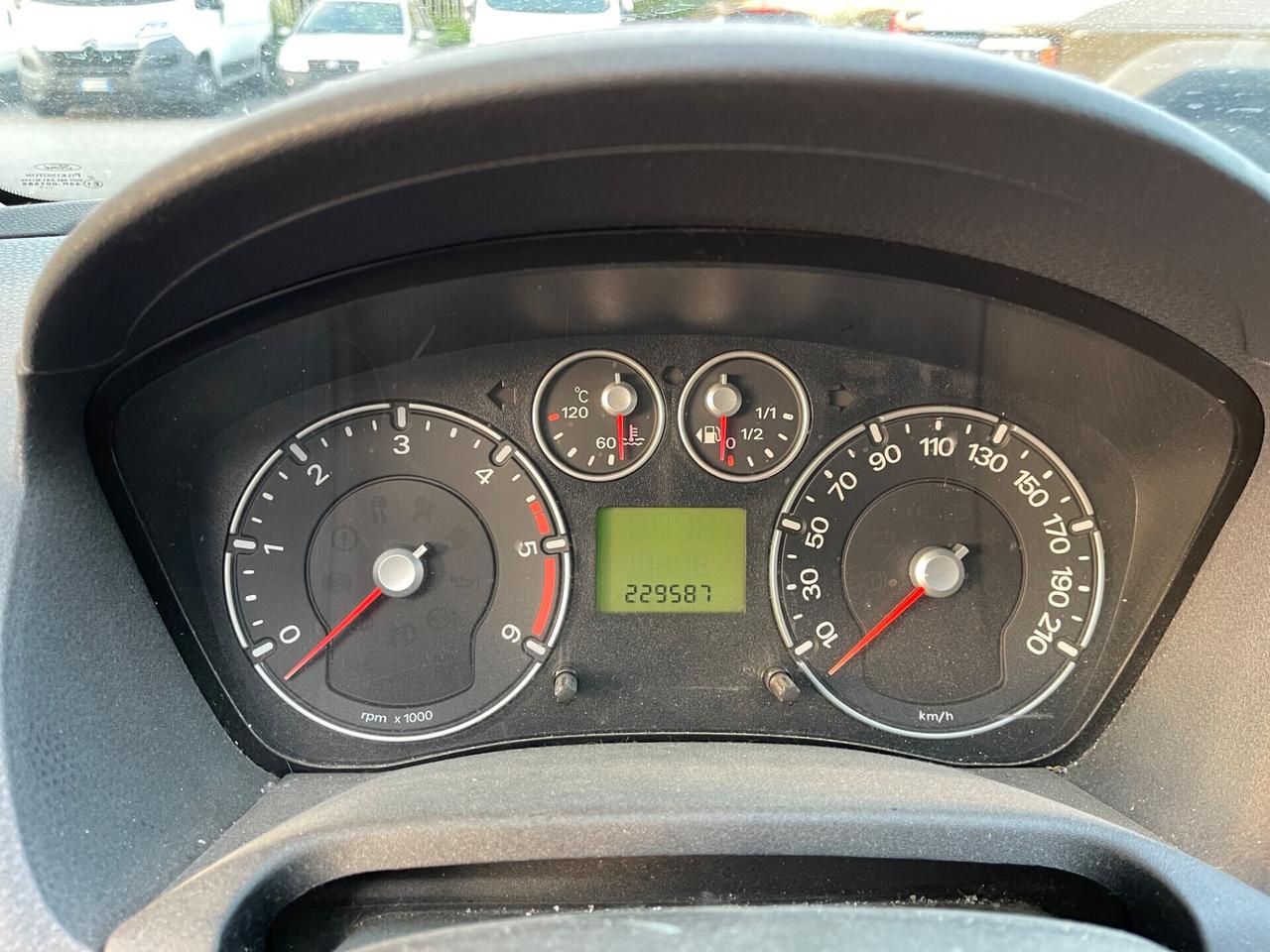 Ford Fiesta 1.4 TDCi 5p. PER COMERCIANTI