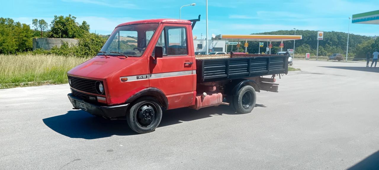 Iveco daily 35.8 ribaltabile trilaterale