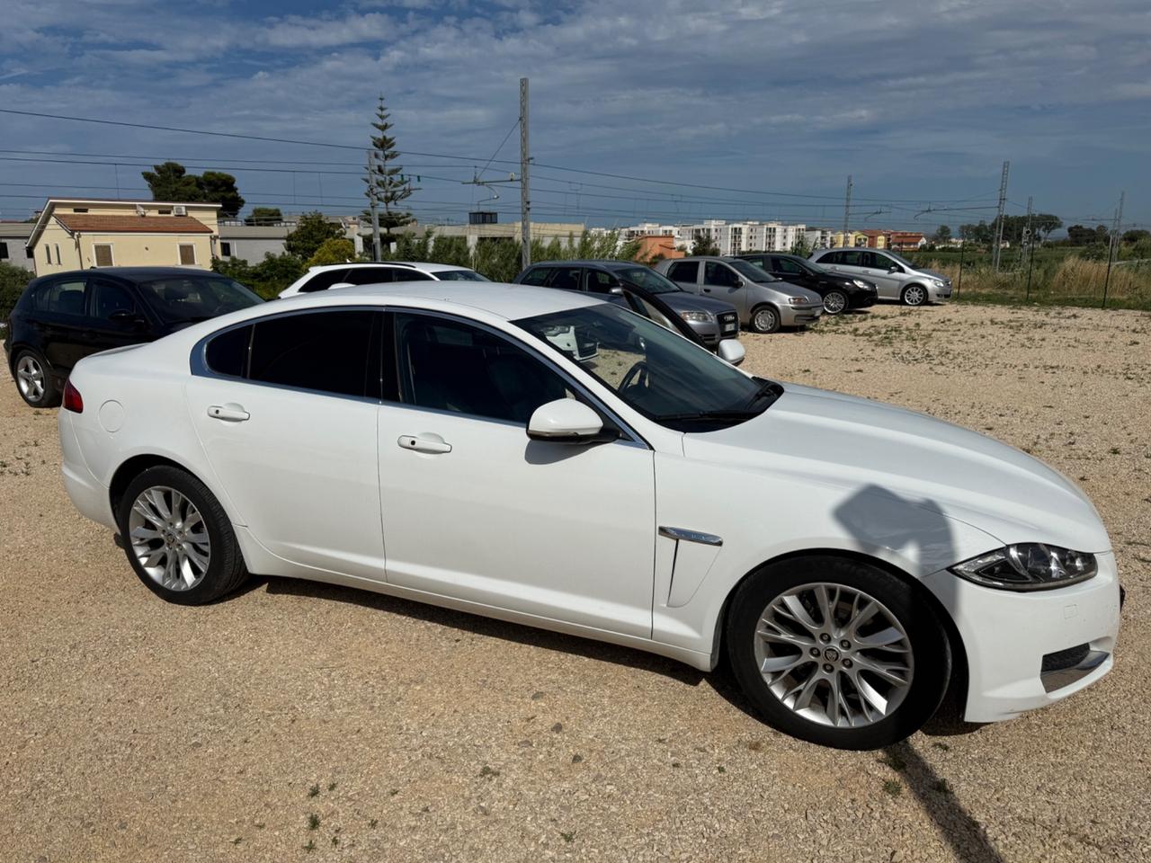 Jaguar XF 2.2 D 190 CV PERMUTE 7.999€