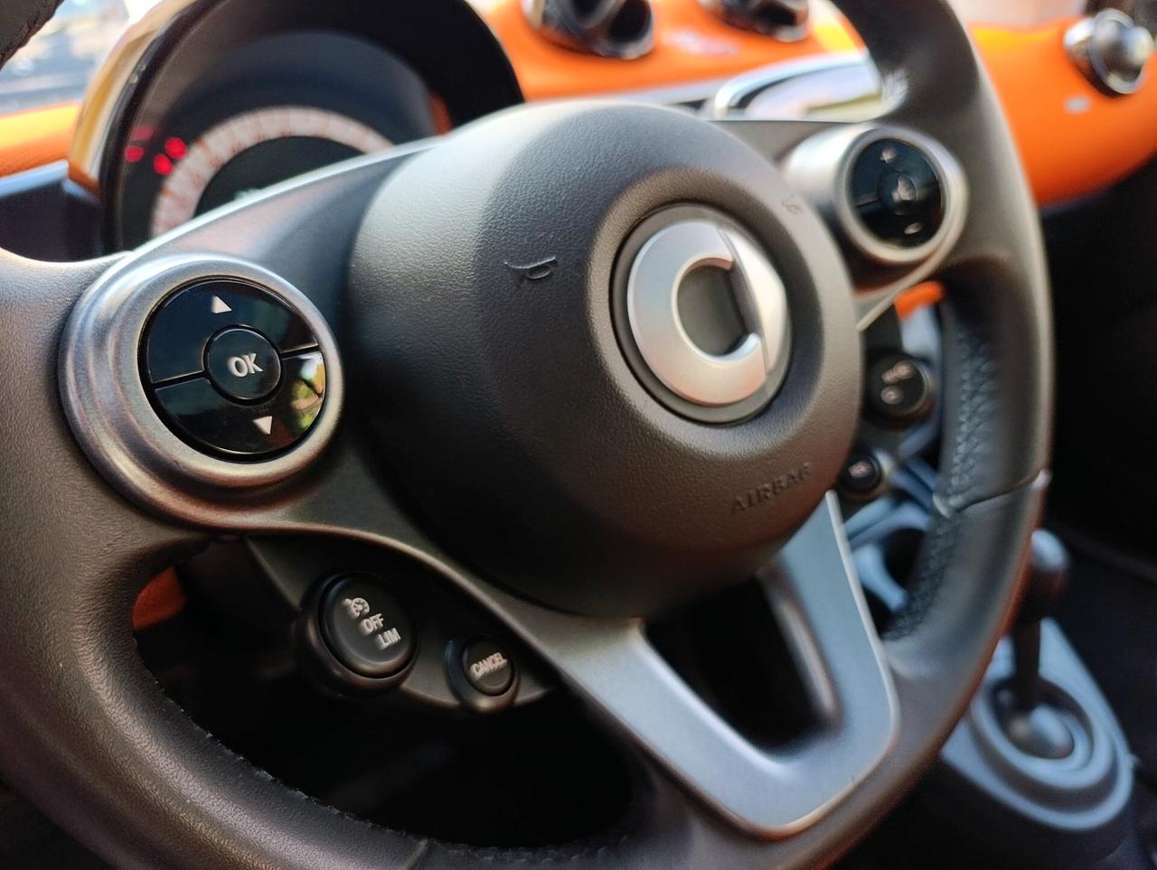 Smart ForTwo 70 1.0 twinamic Passion km 41,772 certificati