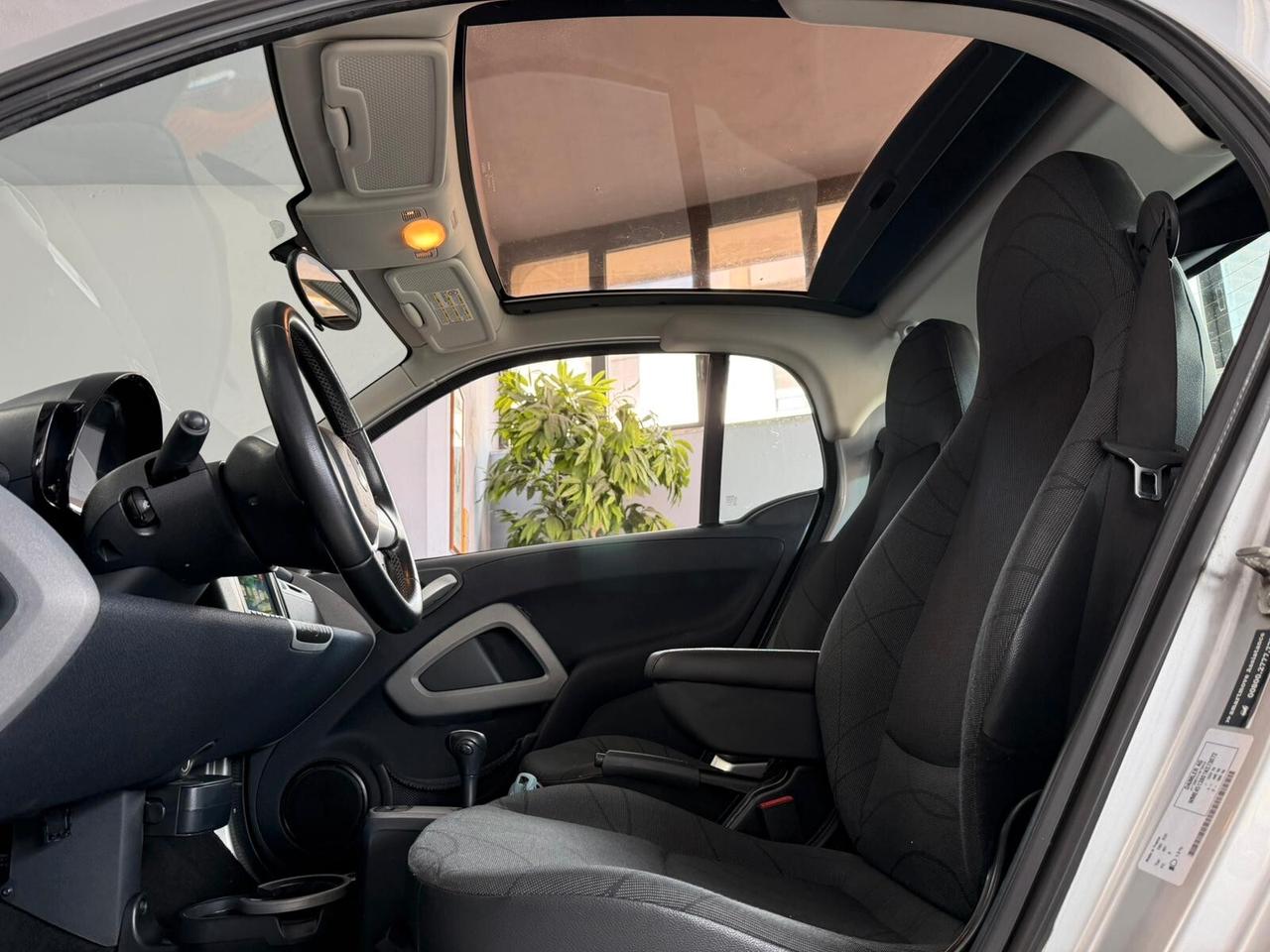 Smart ForTwo 1.0cc MHD 71cv PASSION - KM REALI PERFETTA!