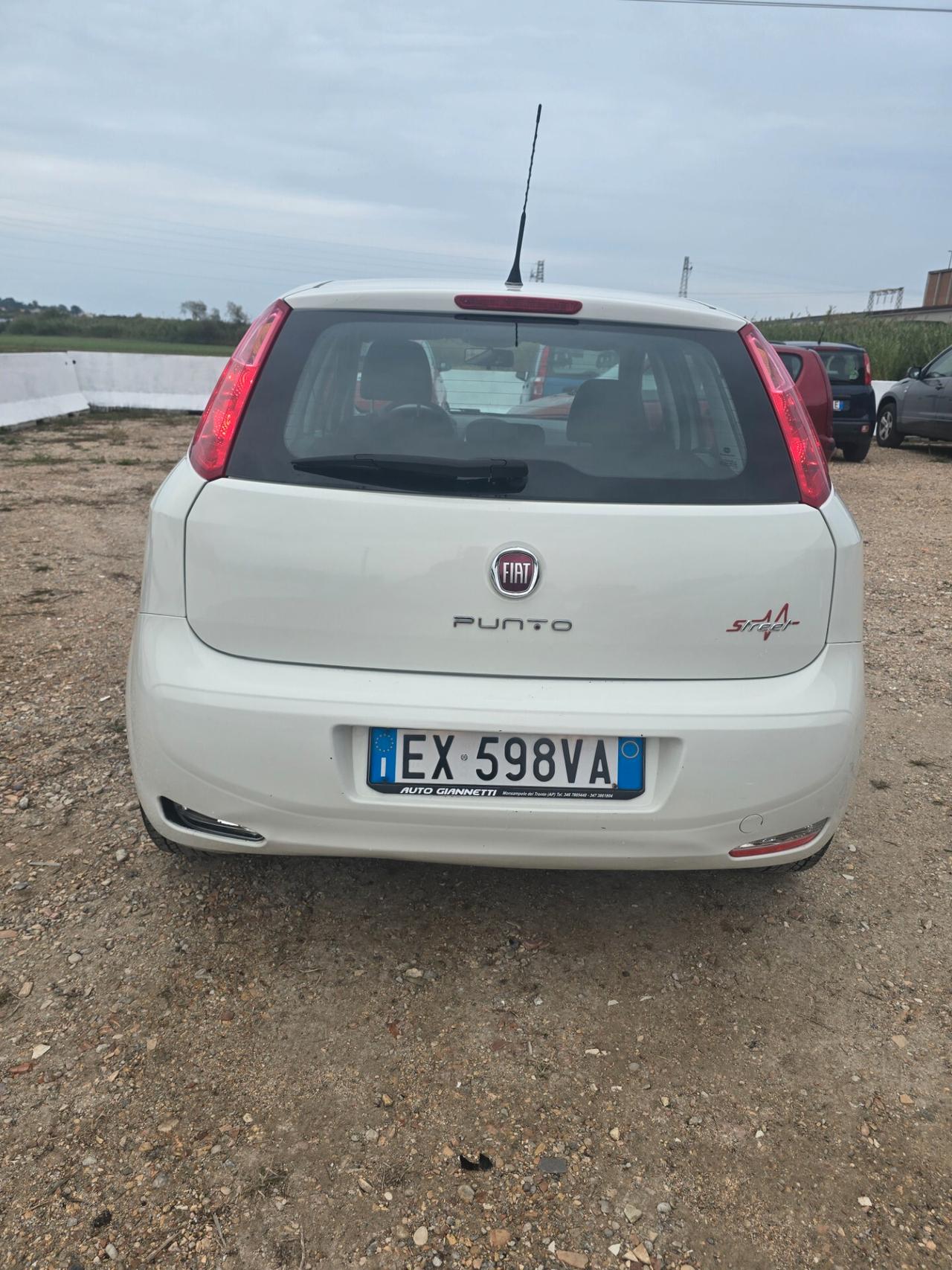 Fiat Punto 1.3 MJT II 75 CV 5 porte Street