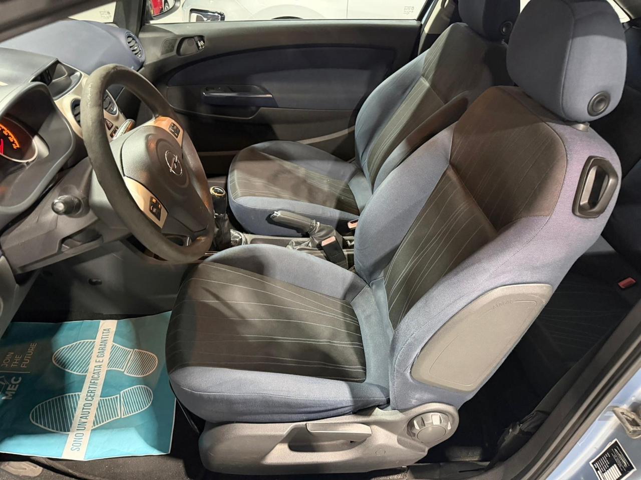 Opel Corsa Diesel 5 posti Neopatentati