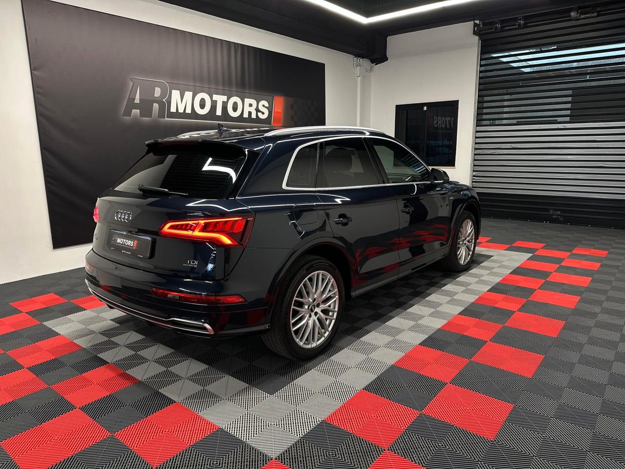 Audi Q5 2.0 TDI quattro S tronic S line plus