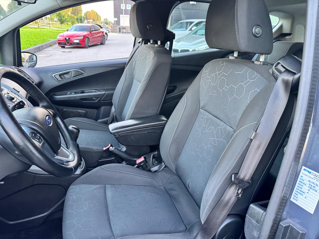 Ford B-Max 1.6 TDCi 95 CV Neopatentati
