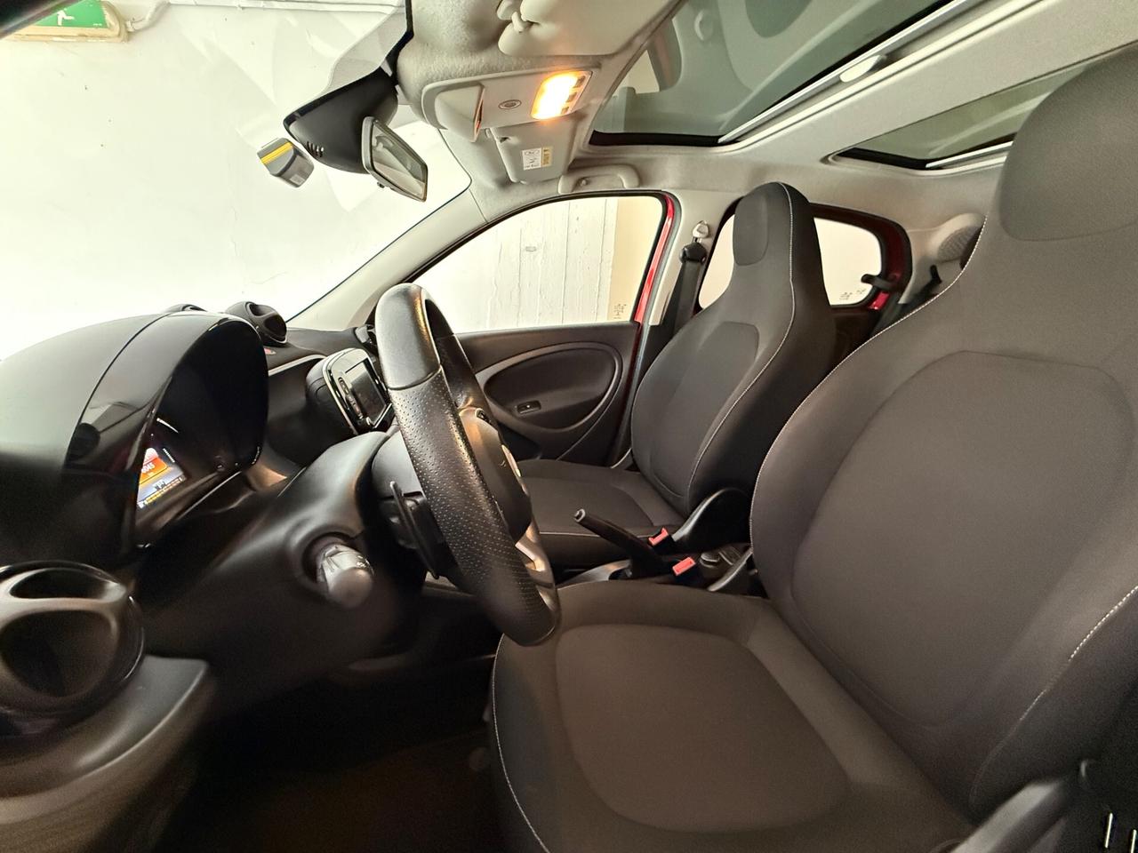 Smart ForFour 90 0.9 Turbo twinamic Nightview red