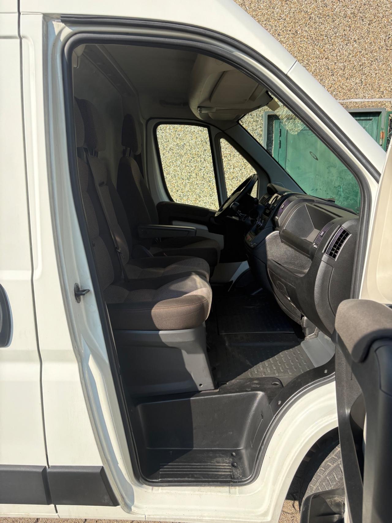 Peugeot Boxer 2.0 hdi 130cv 335-L2H2