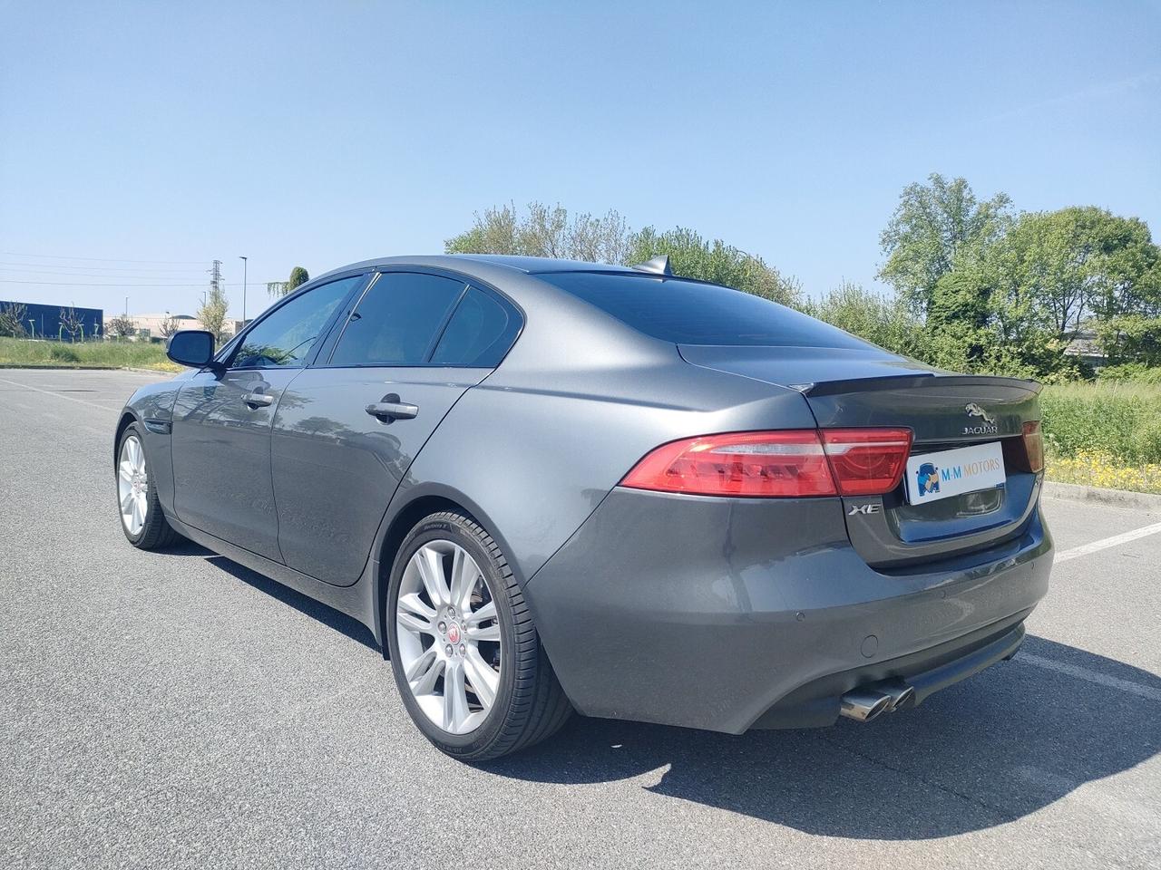 JAGUAR XE XE 2.0d Pure Business edition 180cv auto