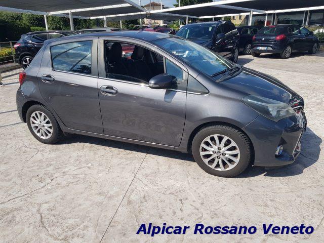 TOYOTA Yaris 1.0 5 porte Lounge