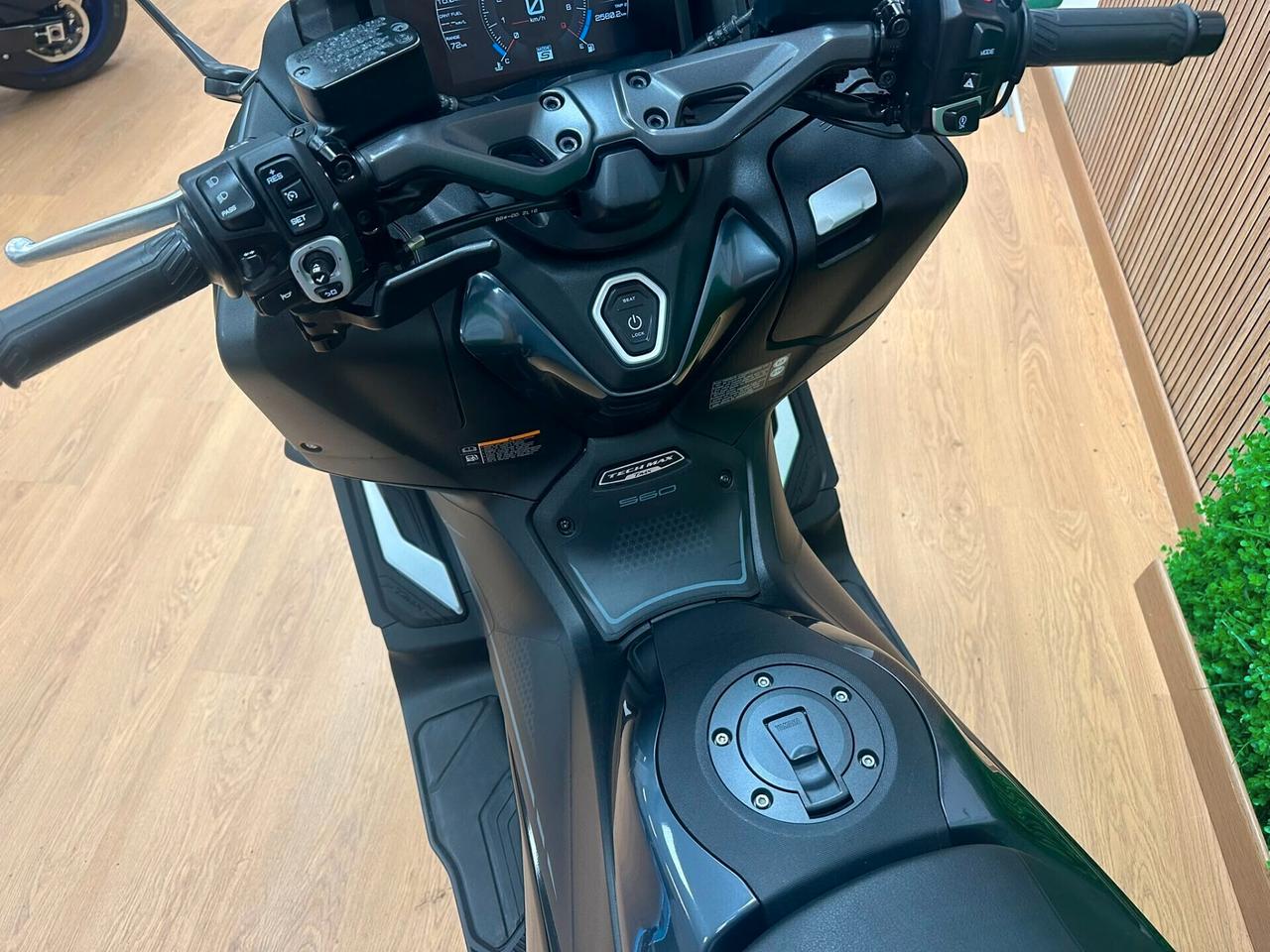 YAMAHA TMAX T-MAX T MAX 560 TECH - 2023 9.000KM
