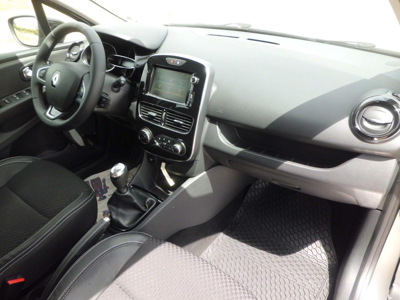 Renault Clio dCi 8V 90 CV 5 porte Moschino Intens