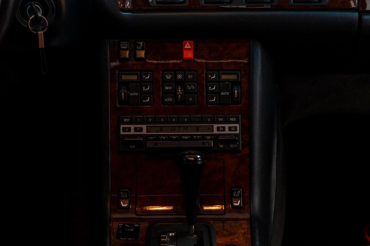 Mercedes-benz S 320 300 SEL 3.2 cat (Italia)