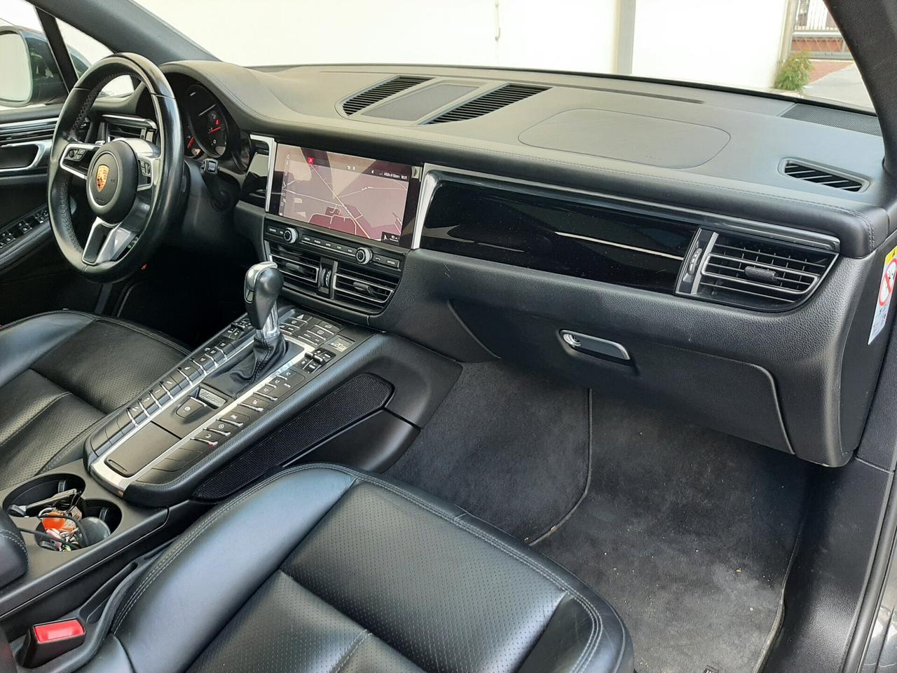 Porsche Macan 2.0 Turbo PDK 245cv MY 2019