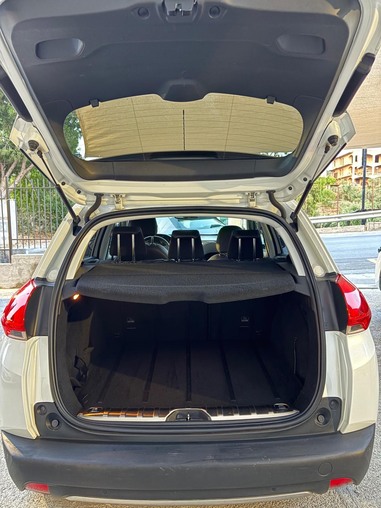 Peugeot 2008 1.6 VTi 120CV Allure no bagno d'olio