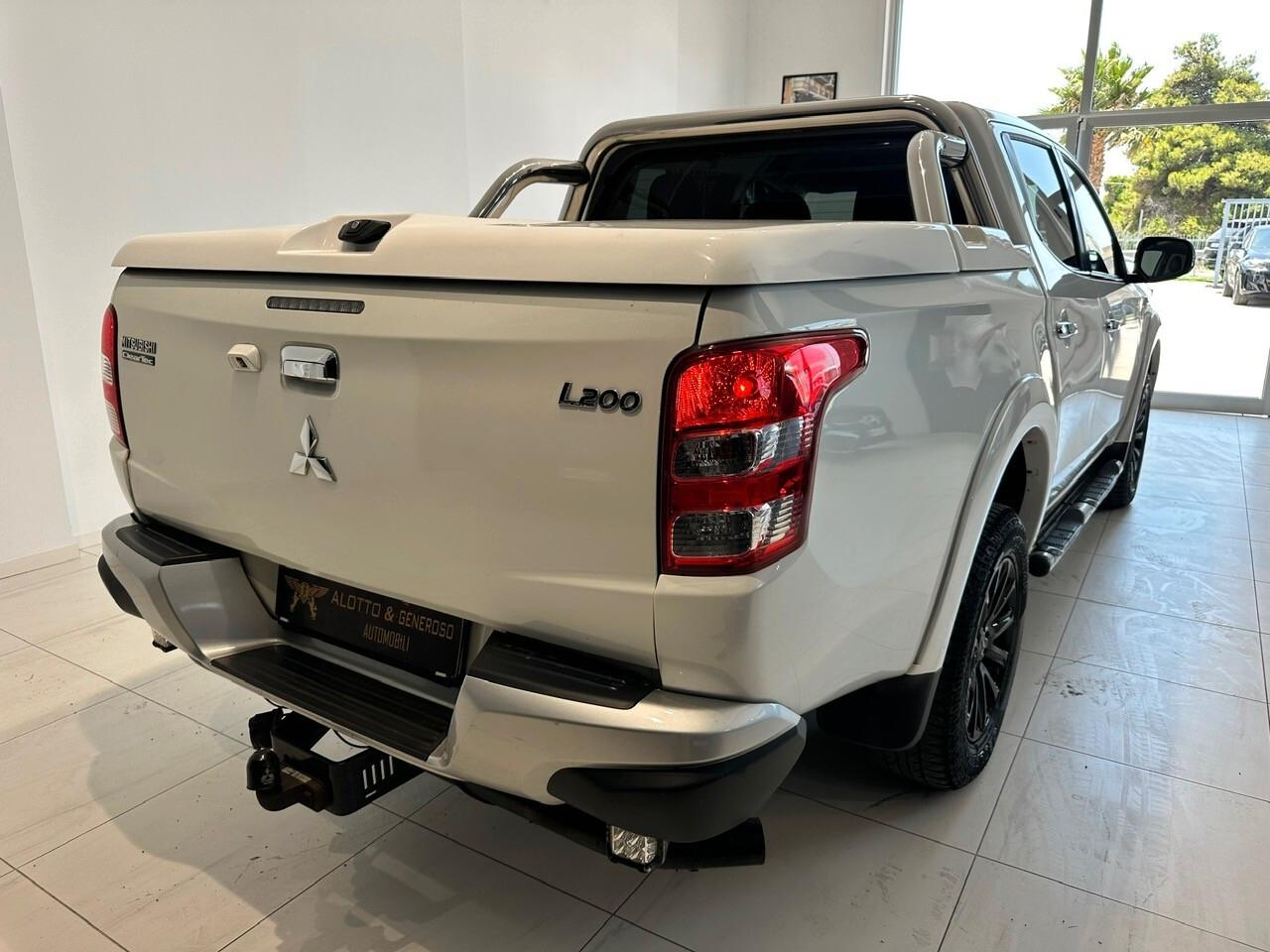 Mitsubishi L200 2.4 181 CV Intense Full 2016