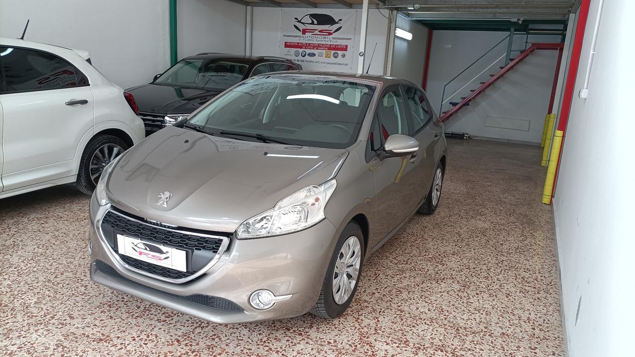 Peugeot 208 1.4 HDi 68 CV 5 porte Active