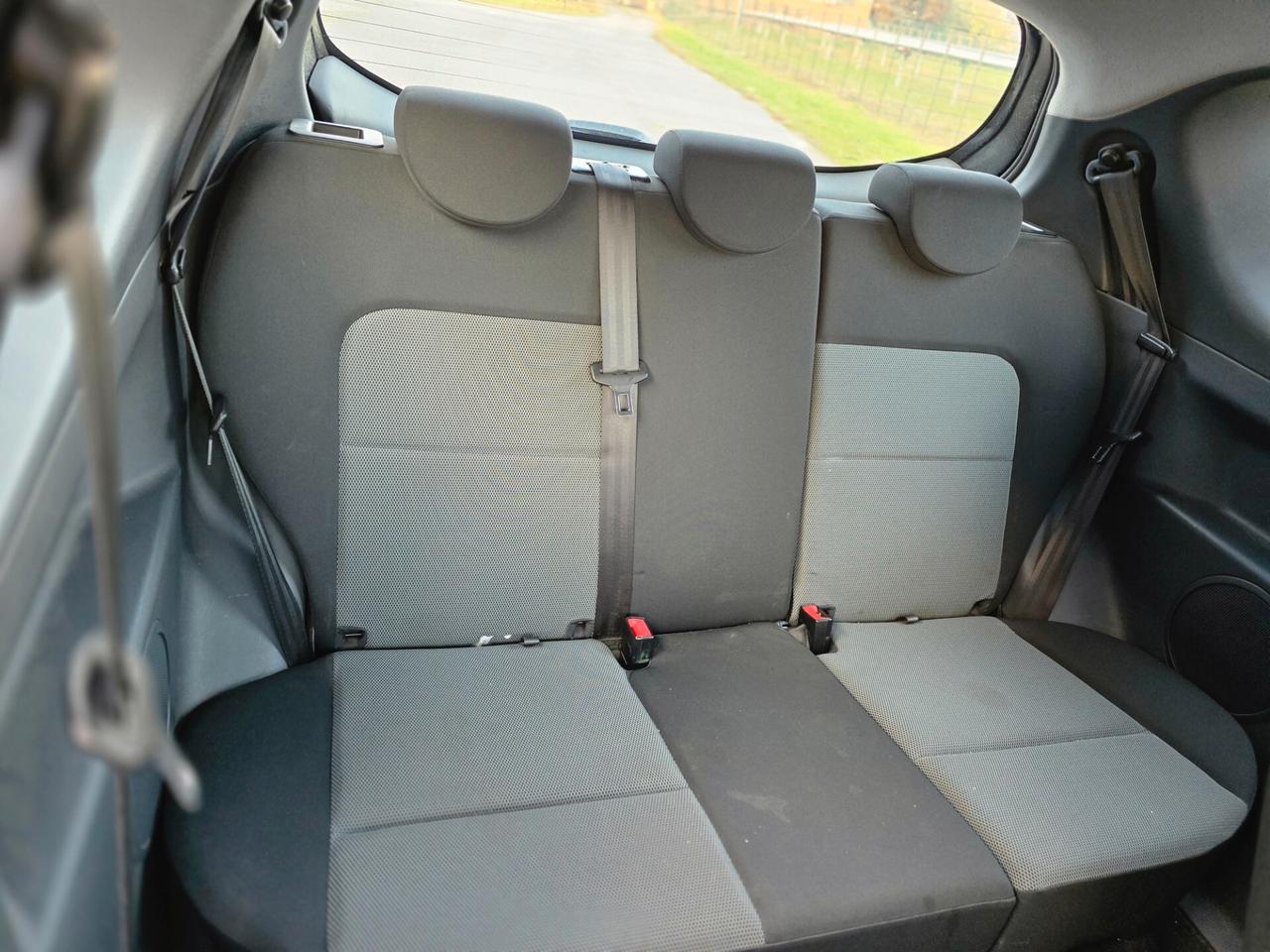 Mitsubishi Colt 1.1 12V 3p.GPL Special Action Model