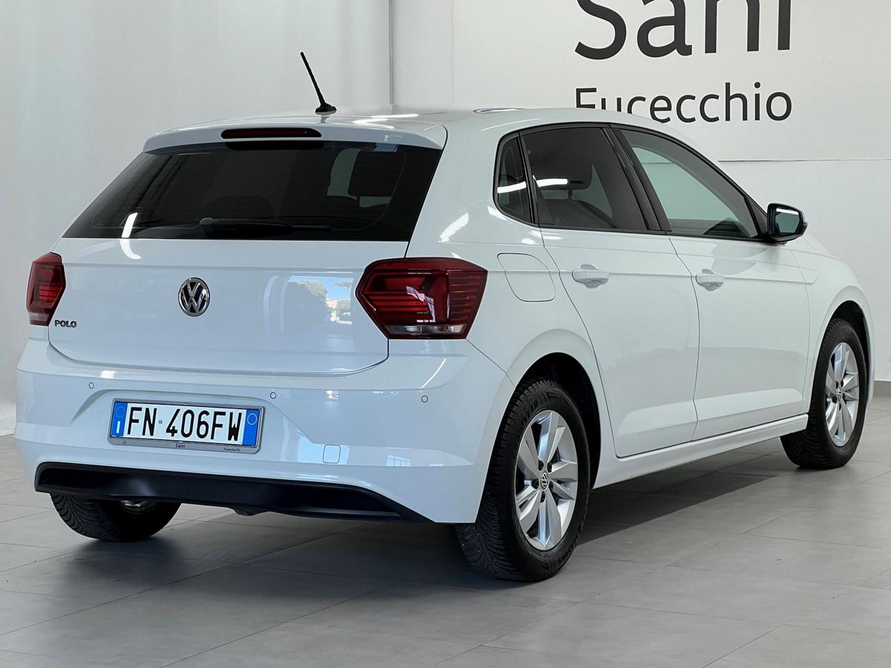 VOLKSWAGEN Polo VI 2017 Polo 5p 1.0 mpi Comfortline 75cv