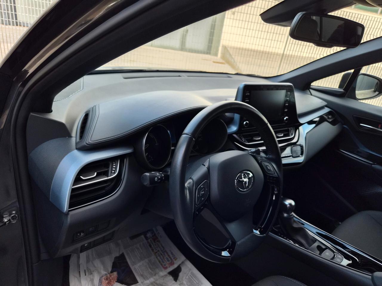 Toyota C-HR 2.0 Hybrid E-CVT Trend