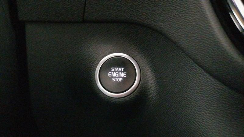 Volvo XC40 2.0 b4 R-design awd auto my21
