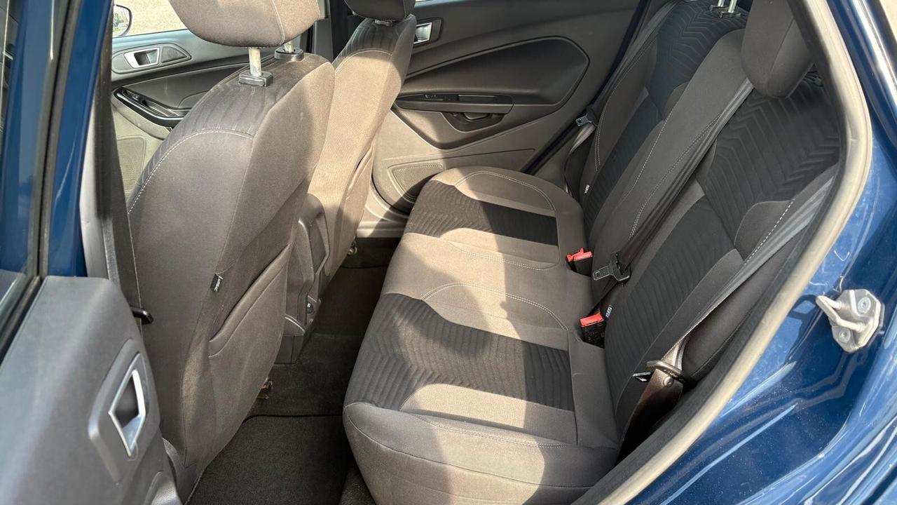 Ford Fiesta 1.4 5 porte Bz.- GPL