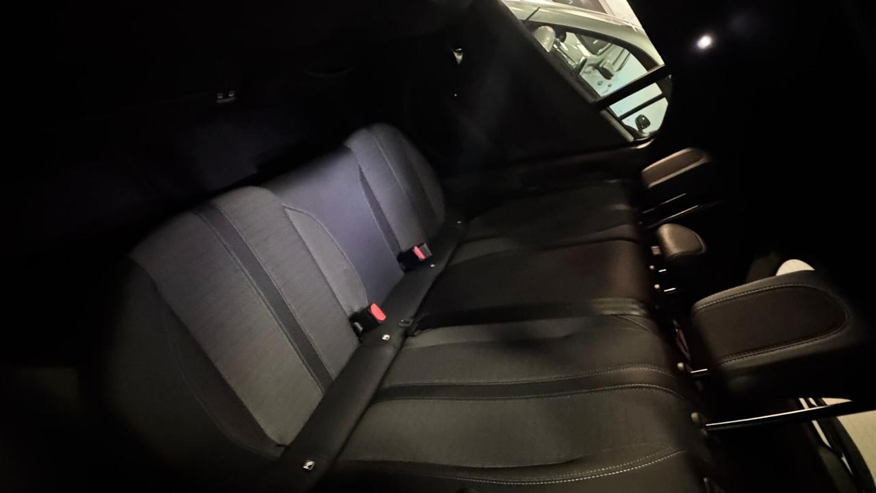 Peugeot 2008 BlueHDi 130 S&S EAT8 Allure
