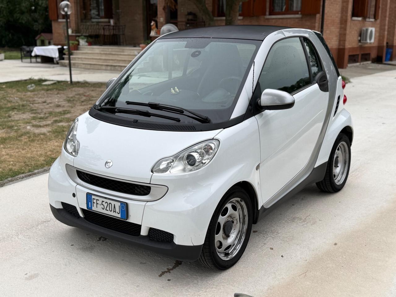 Smart ForTwo 1000 45 kW MHD coupé pure