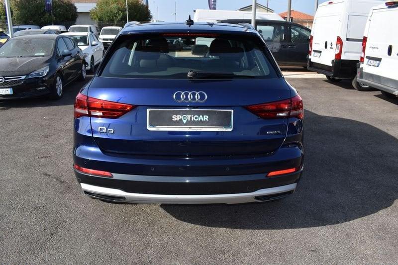 Audi Q3 40 TDI quattro S tronic Business Advanced